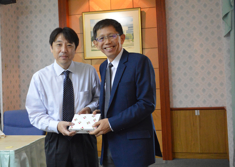 Kanazawa University Delegates visit PSU